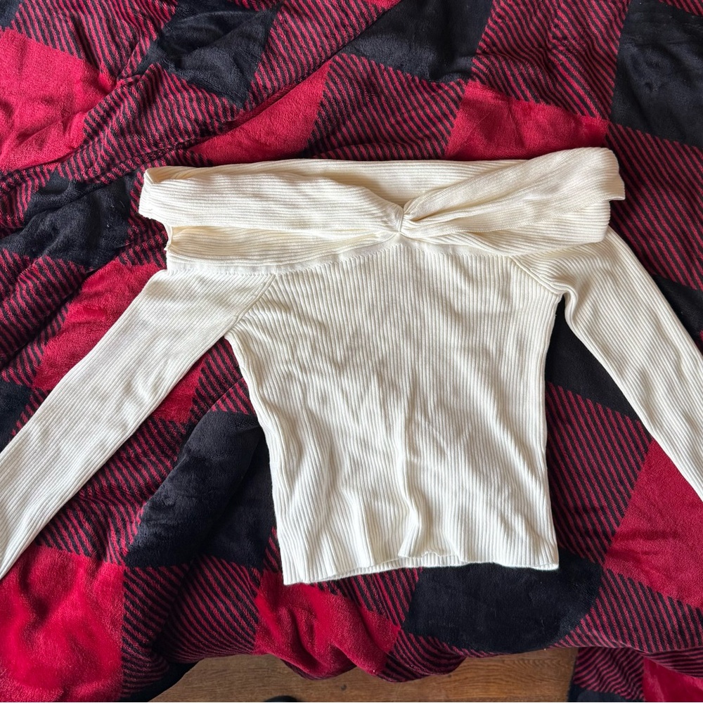 Abercrombie & Fitch Cream Off-the-Shoulder Sweater
